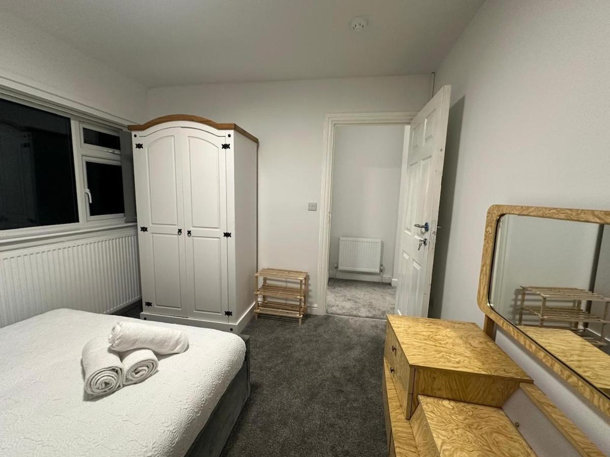 Contractorsgroupsspaciousdiscountswifiparking Holiday home Nottingham