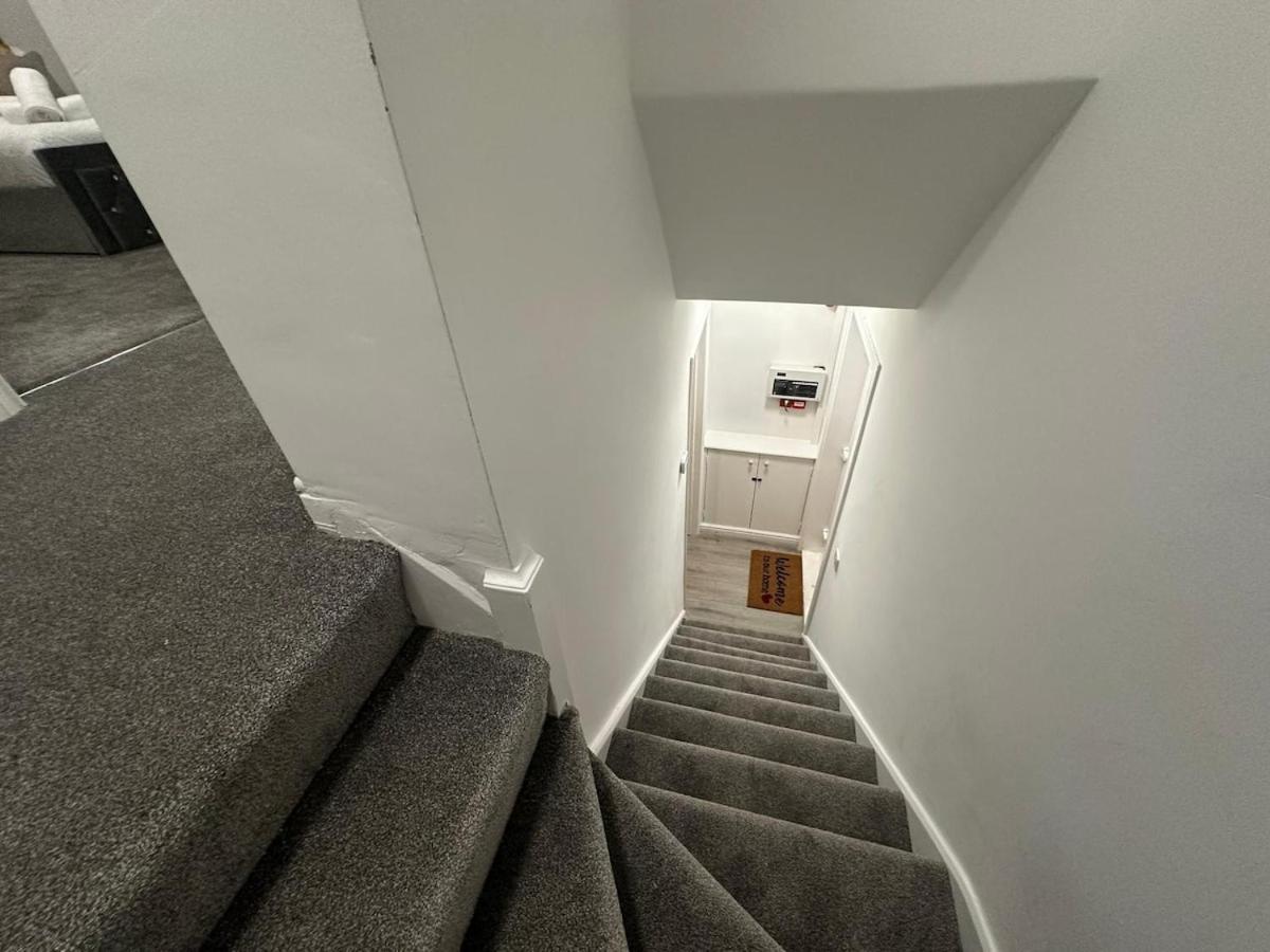 Holiday home Contractorsgroupsspaciousdiscountswifiparking *